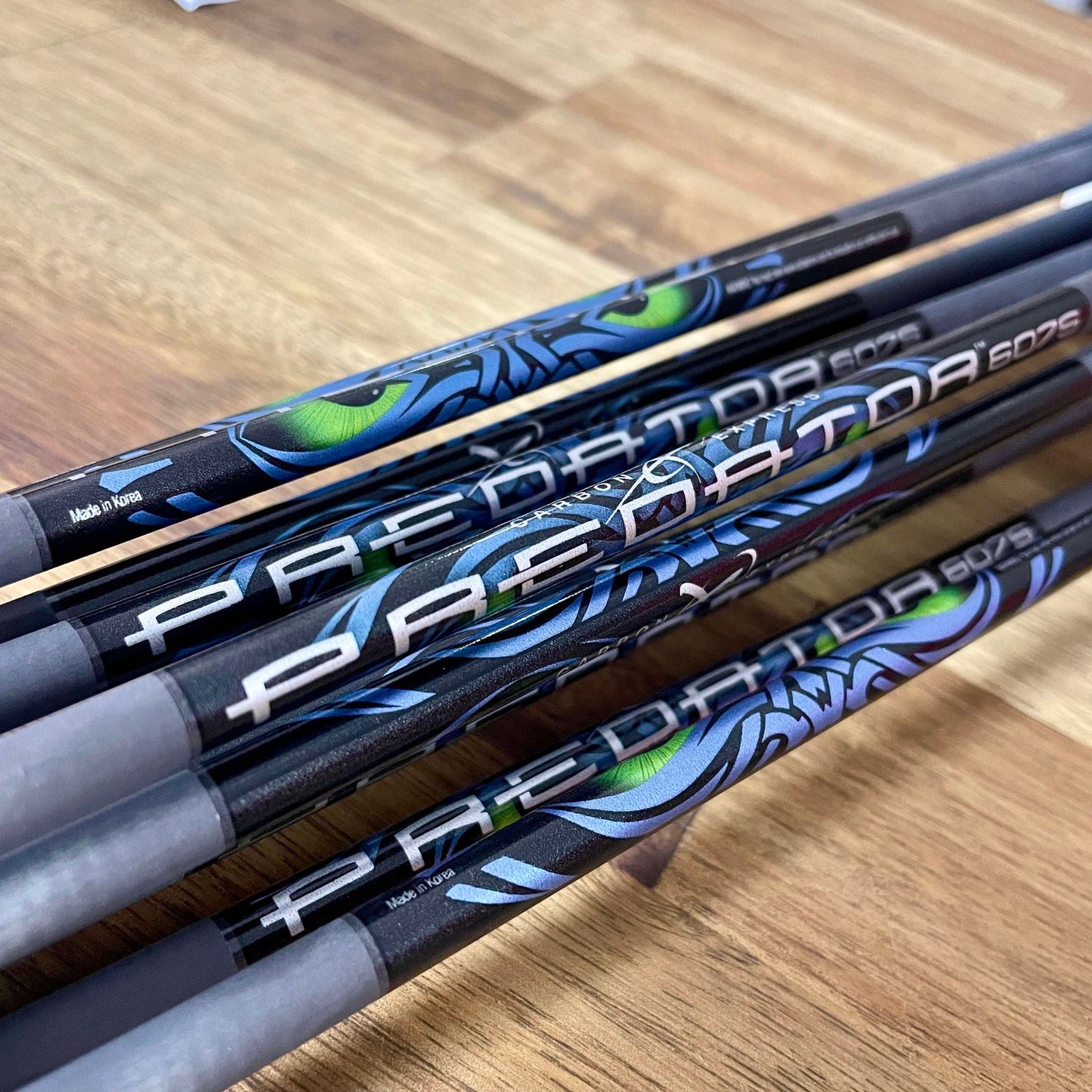 Carbon Express Predator 6075 PRE FLETCHED 12pk - Blue